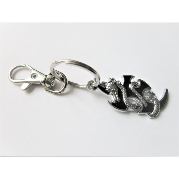 Stainless steel dragon pendant key chain - curved dragon key chain dragon charm - Picture 4 of 5